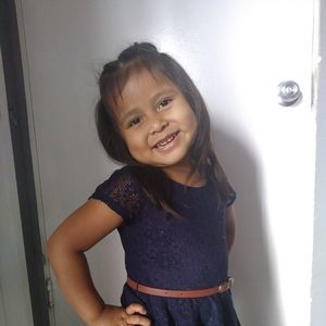 Meet your Posher, Raquelita